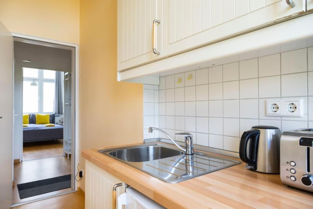 Central Big Apartment Self Checkin Berlin Exterior foto